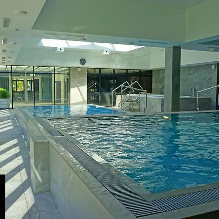 Port Restauracja Silownia Dwa Baseny Oli&joly Kołobrzeg