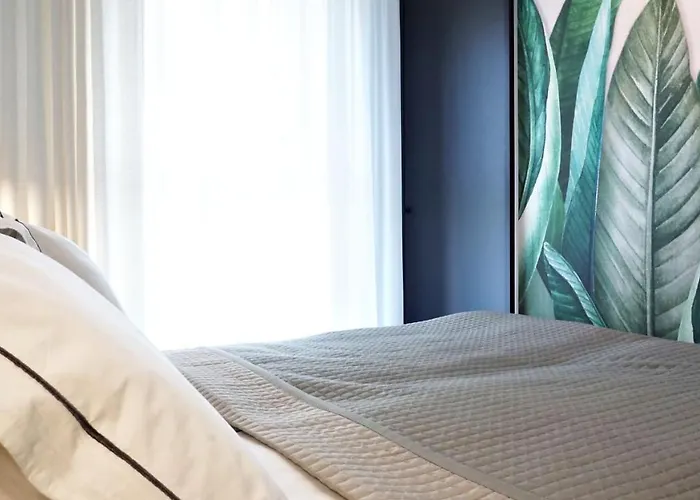 Port Restauracja Silownia Dwa Baseny Oli&joly * Колобжег