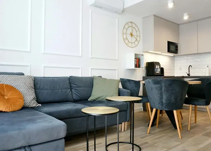 Port Restauracja Silownia Dwa Baseny Oli&joly *